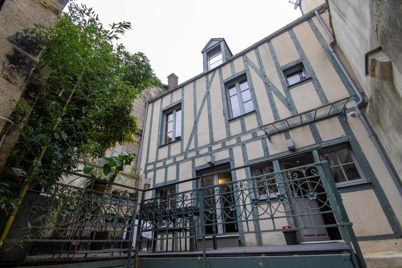 Ferienwohnung Terrasse Sur La Tour Garconnet Amboise Exterior foto